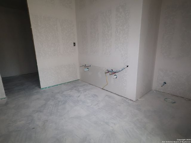 1156 Limestone Ridge, Seguin, TX 78155