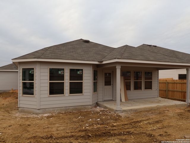 1156 Limestone Ridge, Seguin, TX 78155