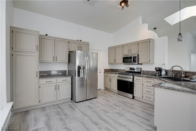 1030 Kings View Court, Henderson, NV 89002