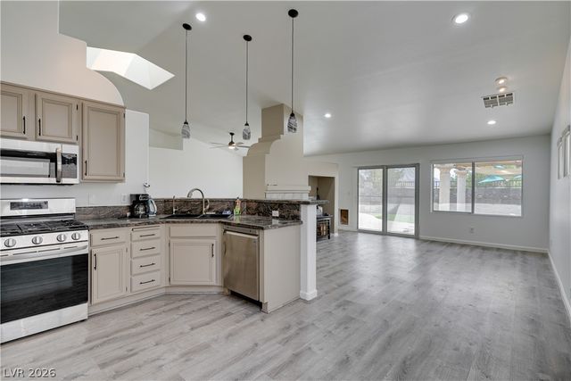 1030 Kings View Court, Henderson, NV 89002