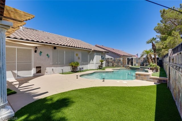1030 Kings View Court, Henderson, NV 89002