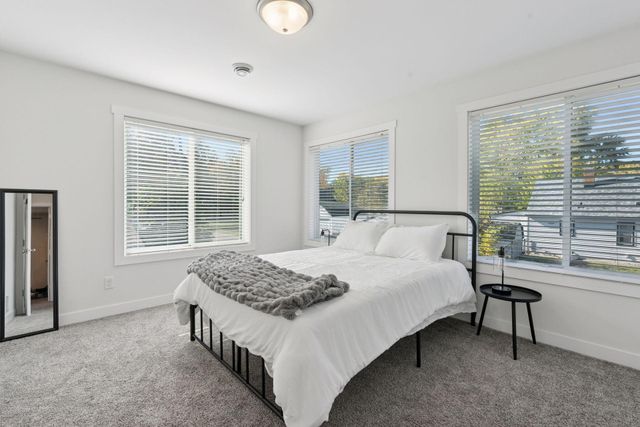 2084 Reaney Avenue E, Saint Paul, MN 55119