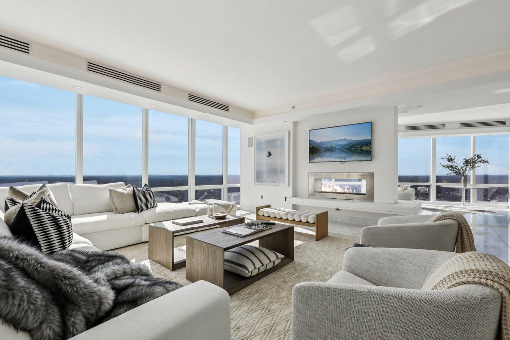 5 Renaissance Square PH41G, White Plains, NY 10601