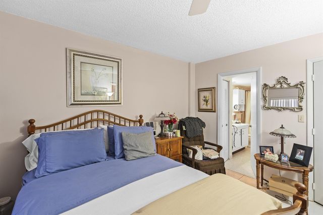 4174 Inverrary Drive 413, Lauderhill, FL 33319