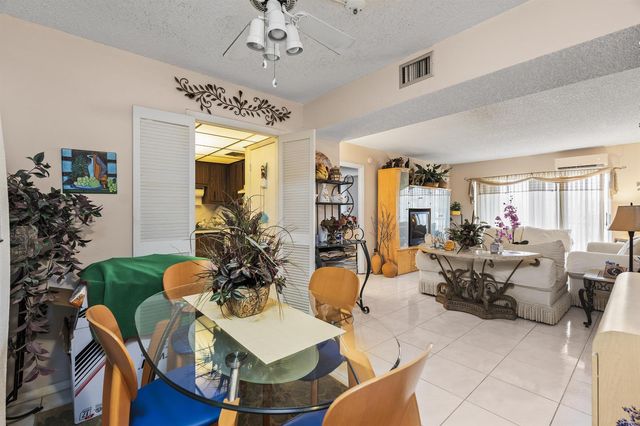 4174 Inverrary Drive 413, Lauderhill, FL 33319