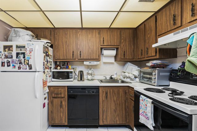 4174 Inverrary Drive 413, Lauderhill, FL 33319