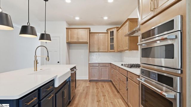 916 Hancy Court, Woodruff, SC 29388