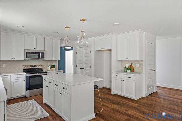 15650 Hebrides Dr, Chesterfield, VA 23838