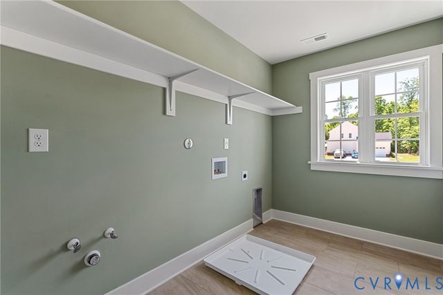 15650 Hebrides Dr, Chesterfield, VA 23838