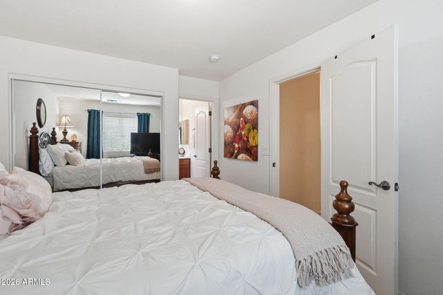 10222 E ISLETA Avenue, Mesa, AZ 85209