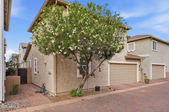 10222 E ISLETA Avenue, Mesa, AZ 85209