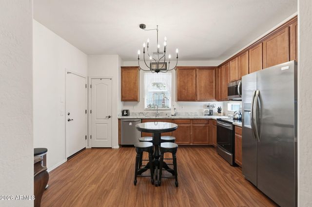 10222 E ISLETA Avenue, Mesa, AZ 85209