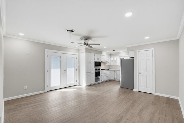 1312 E Mitchell Street, Arlington, TX 76010