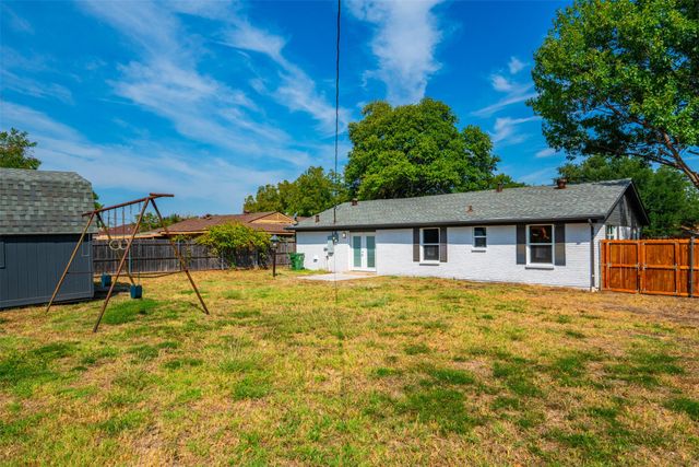 1312 E Mitchell Street, Arlington, TX 76010