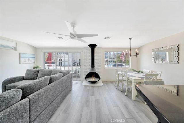 216 Collins, Newport Beach, CA 92662