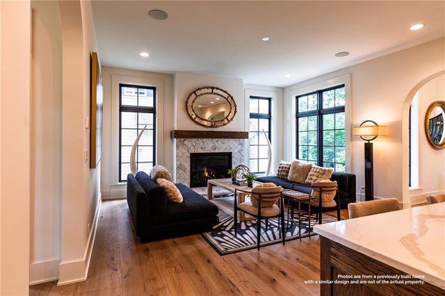 4217 W 74th Street, Prairie Village, KS 66208