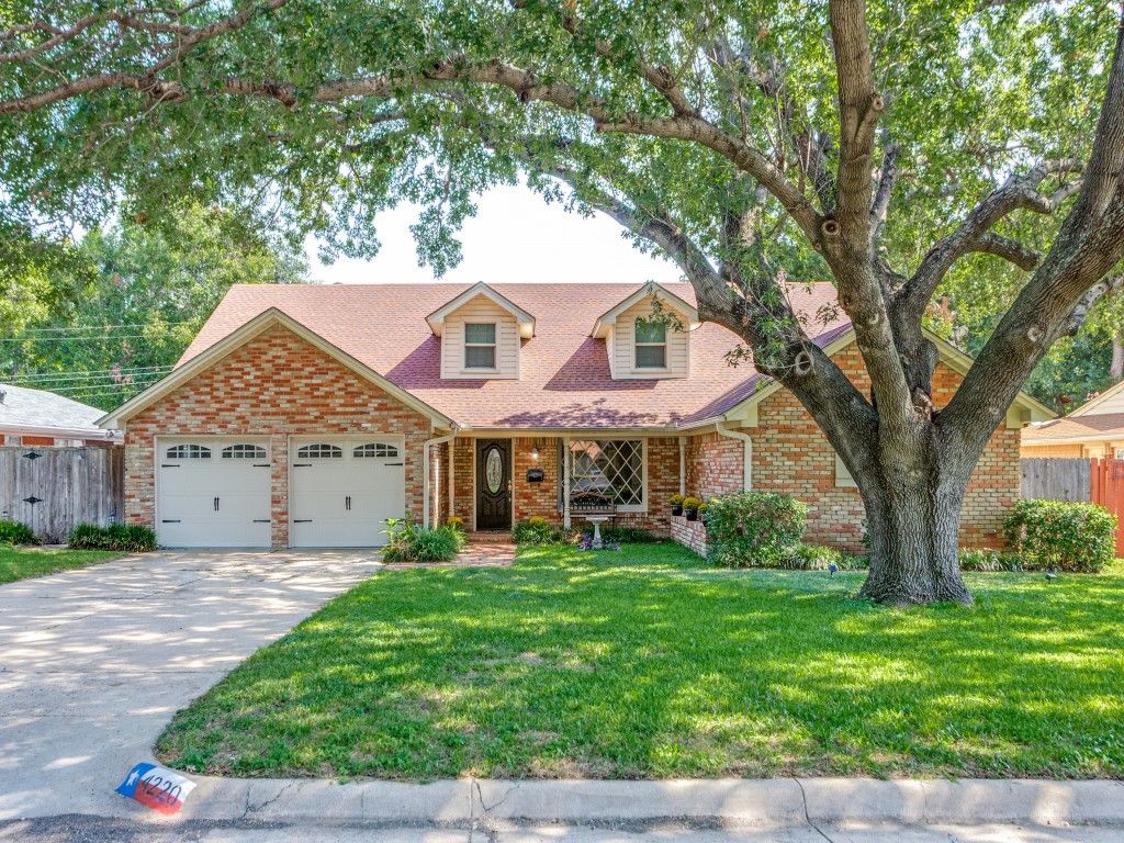 4220 Selkirk Drive W, Fort Worth, TX 76109