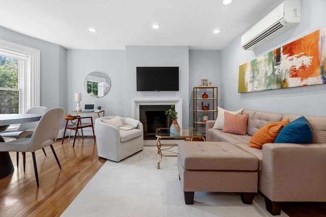 32 Union Park 3, Boston, MA 02118