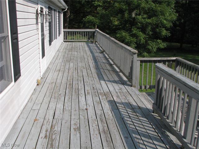 3605 State Route 83, Millersburg, OH 44654