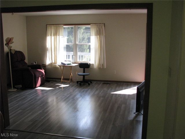 3605 State Route 83, Millersburg, OH 44654