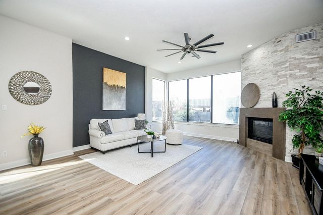 5217 Inker Street B, Houston, TX 77007