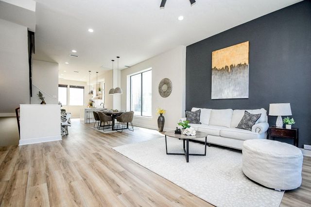 5217 Inker Street B, Houston, TX 77007