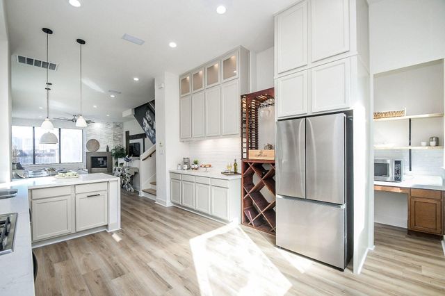 5217 Inker Street B, Houston, TX 77007