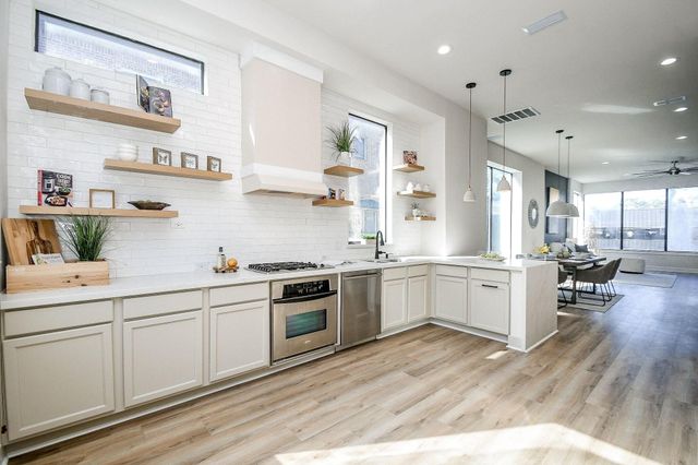 5217 Inker Street B, Houston, TX 77007