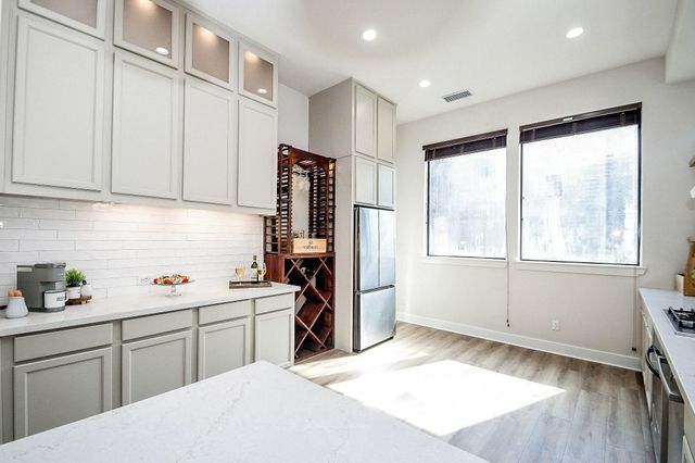 5217 Inker Street B, Houston, TX 77007