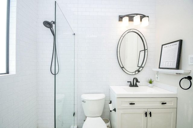 5217 Inker Street B, Houston, TX 77007