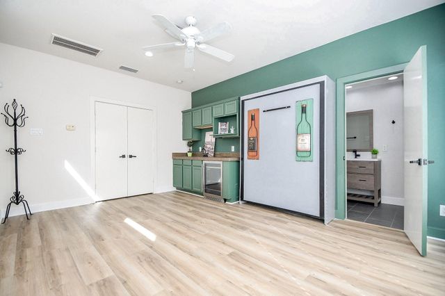 5217 Inker Street B, Houston, TX 77007