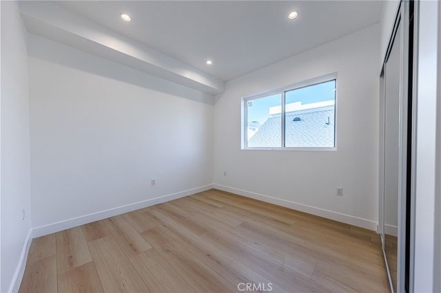 2426 S West View Street C, Los Angeles, CA 90016