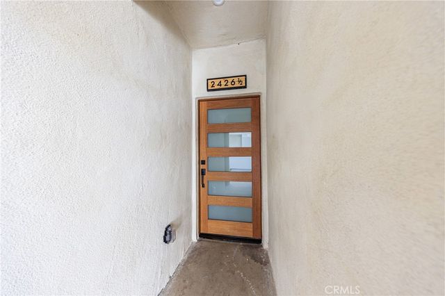 2426 S West View Street C, Los Angeles, CA 90016