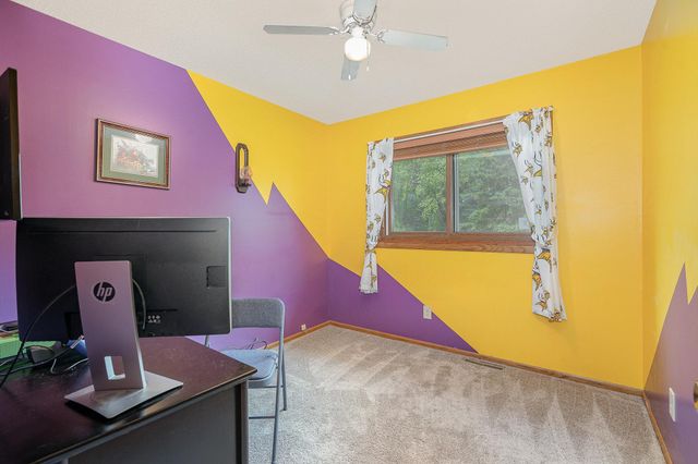 949 Xenia Avenue NW, Elk River, MN 55330