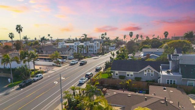 370 Tamarack Ave, Carlsbad, CA 92008