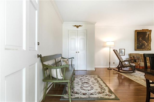 2306 E Cherokee Drive, Woodstock, GA 30188