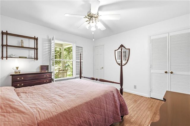 2306 E Cherokee Drive, Woodstock, GA 30188