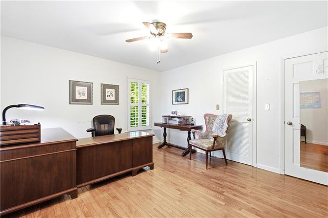 2306 E Cherokee Drive, Woodstock, GA 30188