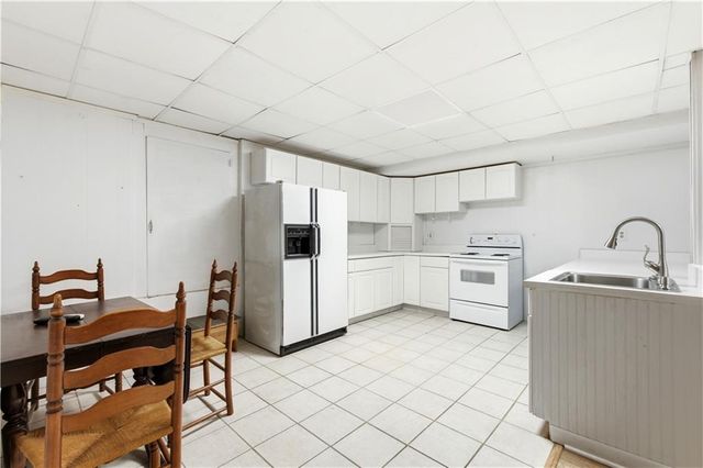 2306 E Cherokee Drive, Woodstock, GA 30188