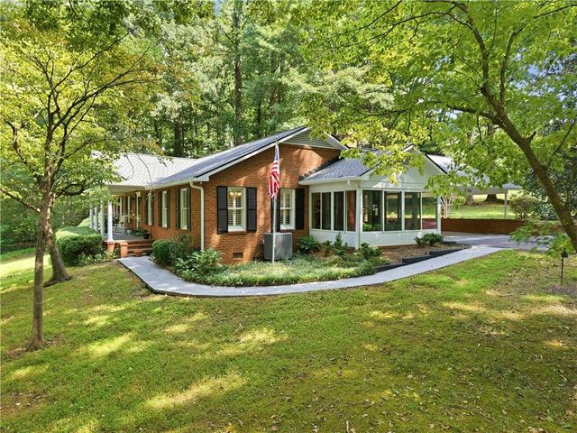 2306 E Cherokee Drive, Woodstock, GA 30188