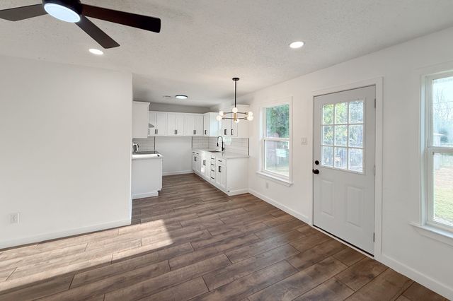 4741 Mccart Avenue, Fort Worth, TX 76115