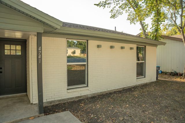 4741 Mccart Avenue, Fort Worth, TX 76115
