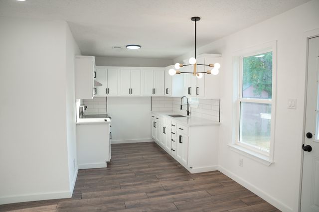 4741 Mccart Avenue, Fort Worth, TX 76115