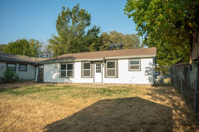 4741 Mccart Avenue, Fort Worth, TX 76115