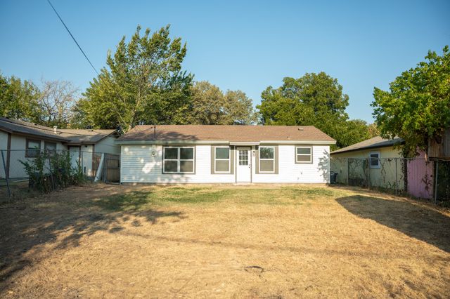 4741 Mccart Avenue, Fort Worth, TX 76115