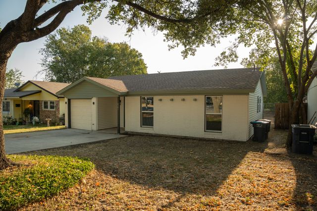 4741 Mccart Avenue, Fort Worth, TX 76115