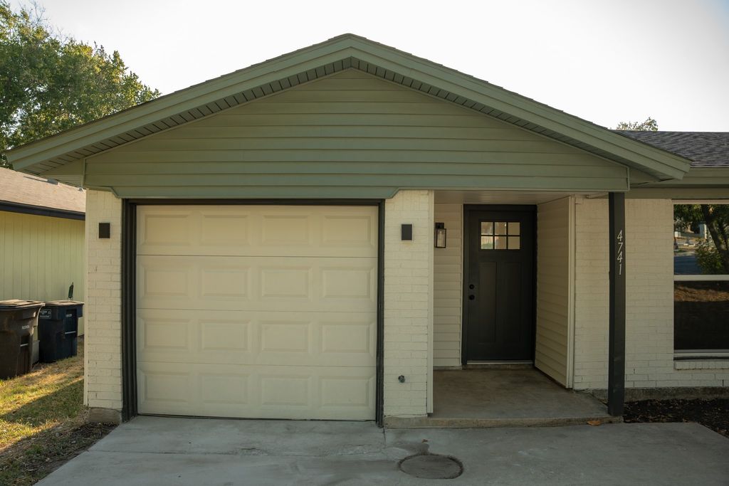 4741 Mccart Avenue, Fort Worth, TX 76115 — photo 2