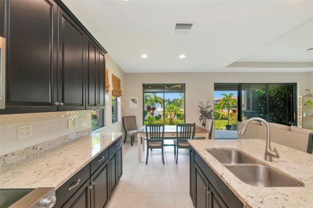5587 FOXTAIL PALM LANE, Sarasota, FL 34233