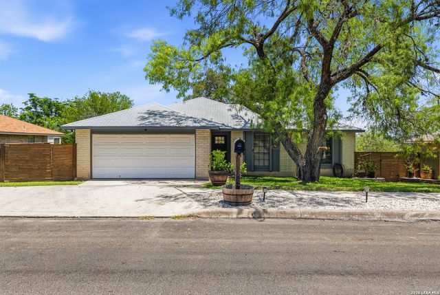 5106 TREE TOP ST, San Antonio, TX 78250
