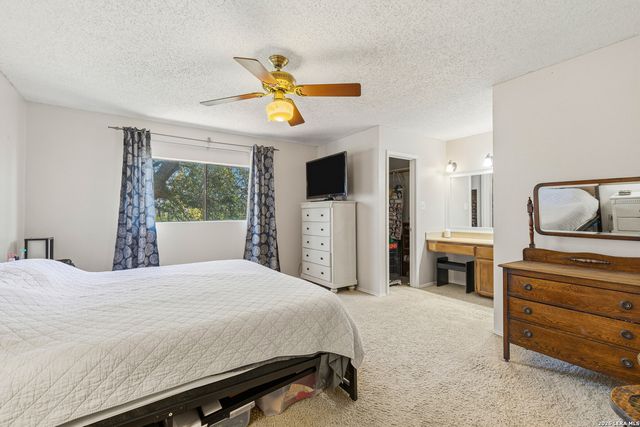 5106 TREE TOP ST, San Antonio, TX 78250